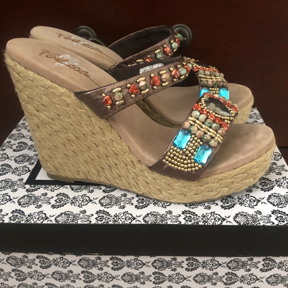 Very Volatile Wedges.  -BRAND NEW-